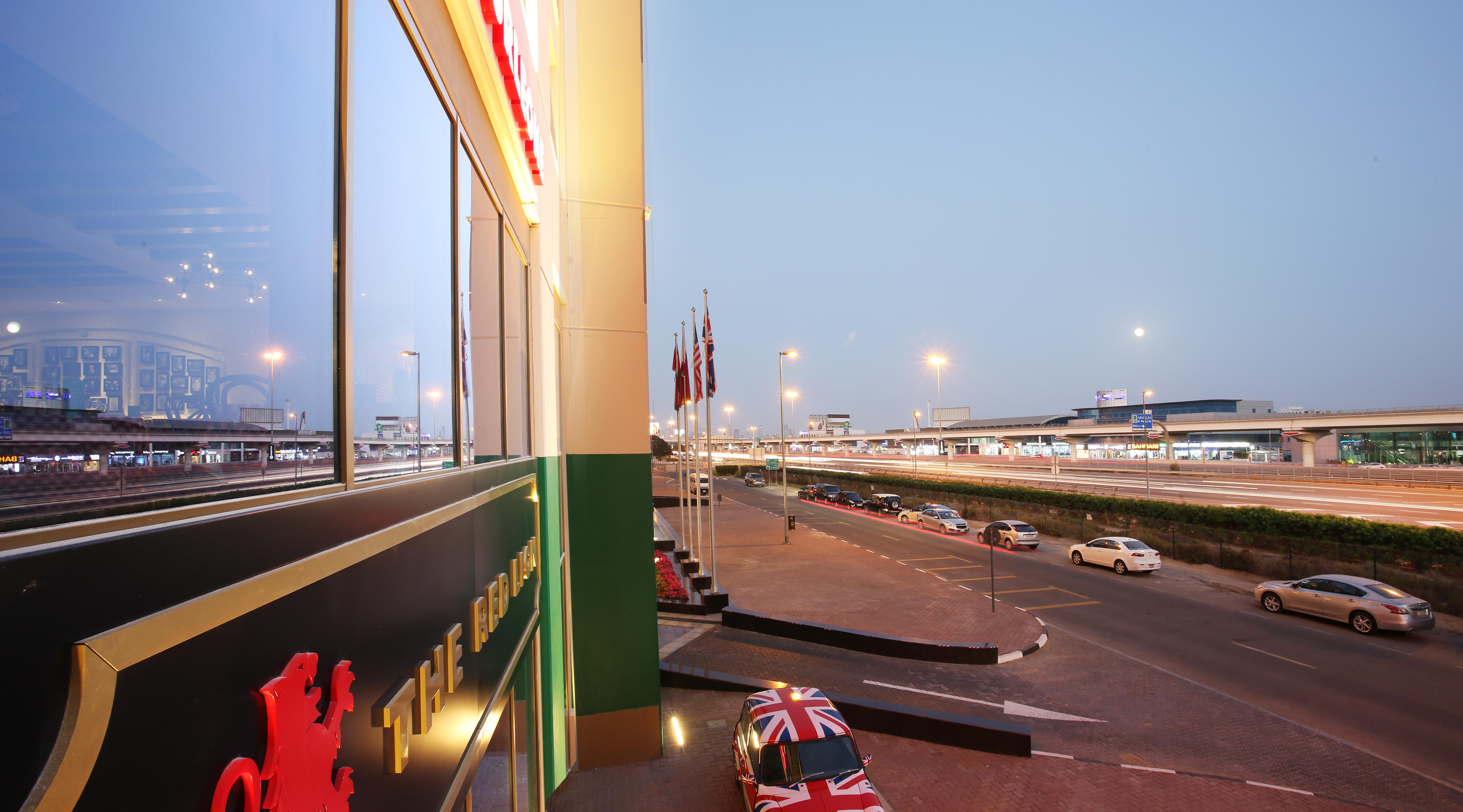 Metropolitan Hotel Dubai Eksteriør bilde